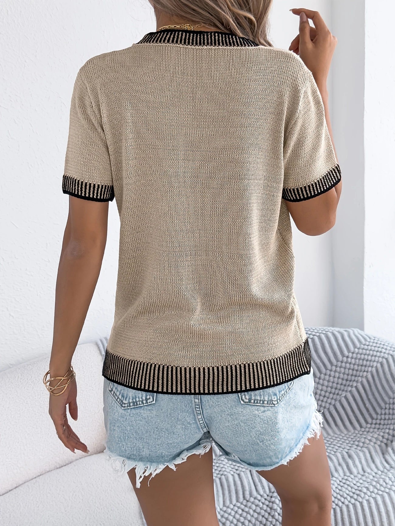 Alethea - Elegante Top De Punto Con Cuello Redondo y Rayas