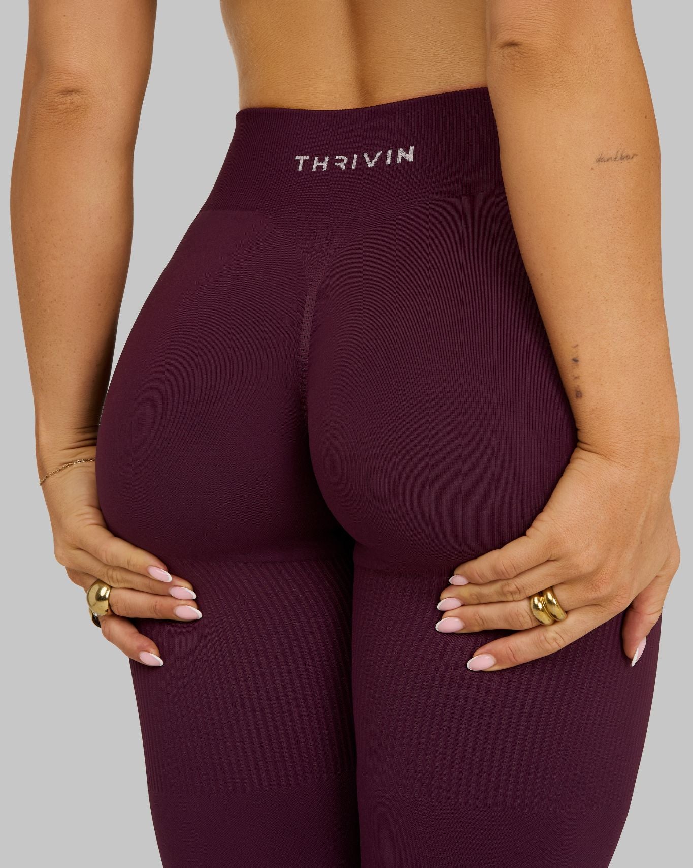 Leggings de cintura media con canalé Elevate Winter Plum