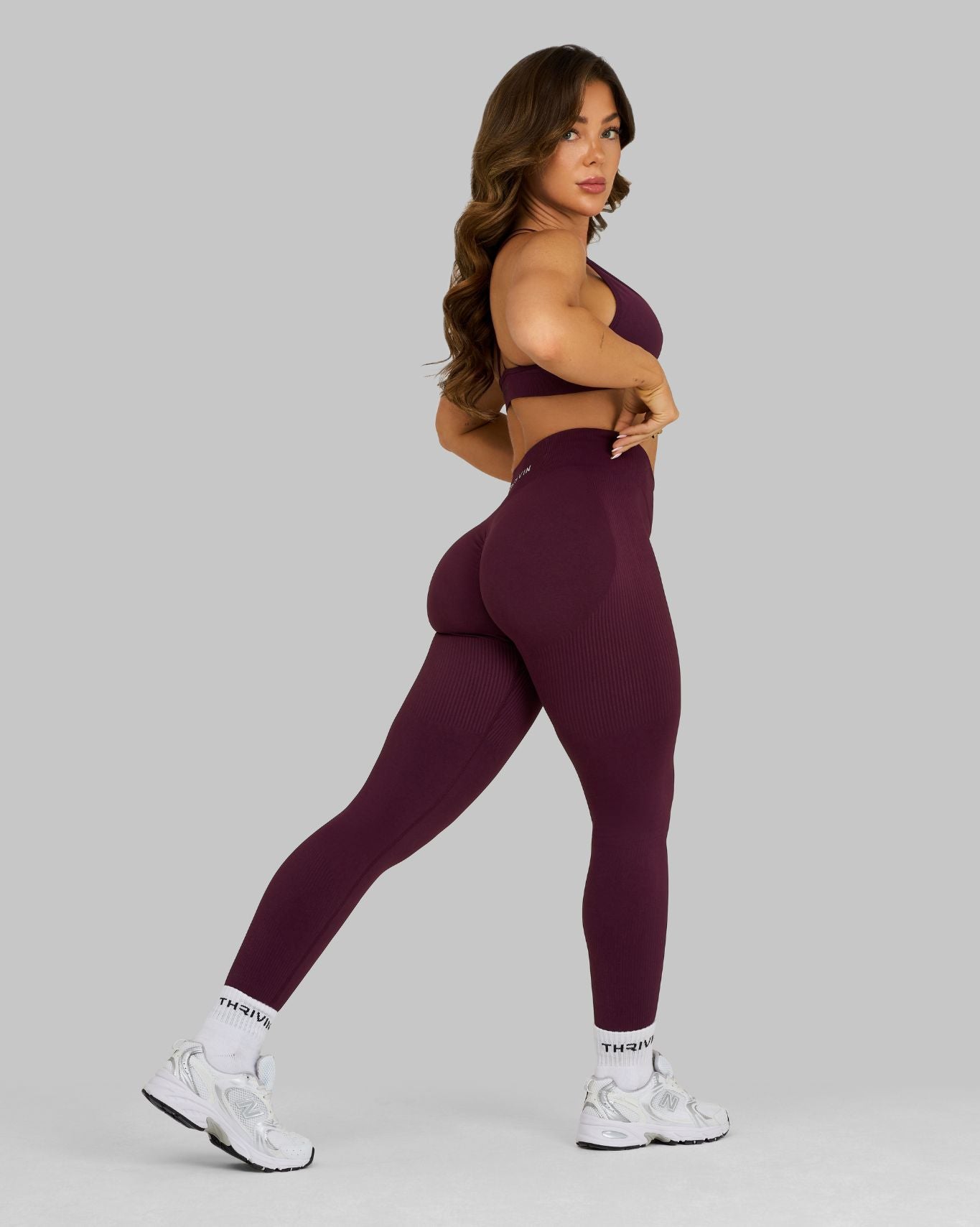 Leggings de cintura media con canalé Elevate Winter Plum