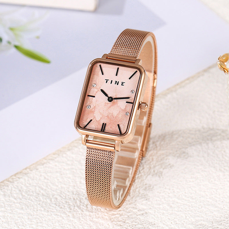 Reloj de cuarzo de estilo cuadrado de alta calidad con correa de acero para estudiantes y temperamento simple.