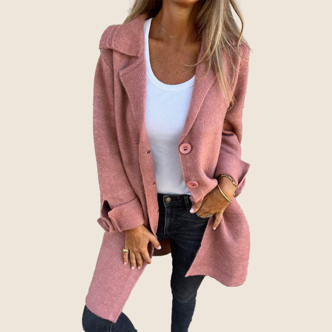 Sofia – Weiche Jacke mit Knöpfen