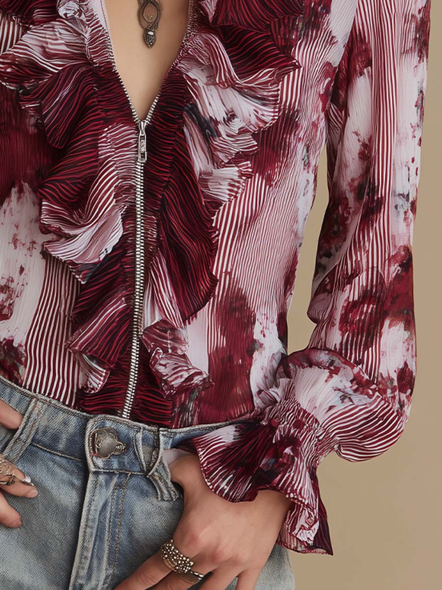Blusa de gasa con volantes y cremallera frontal, estampado floral color vino vintage.